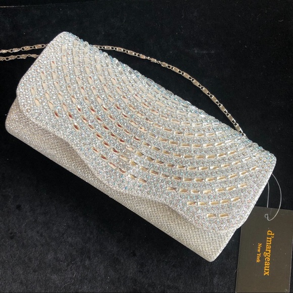 d’Margeaux Stunning Silver Clutch with Chain Strap - Picture 2 of 7